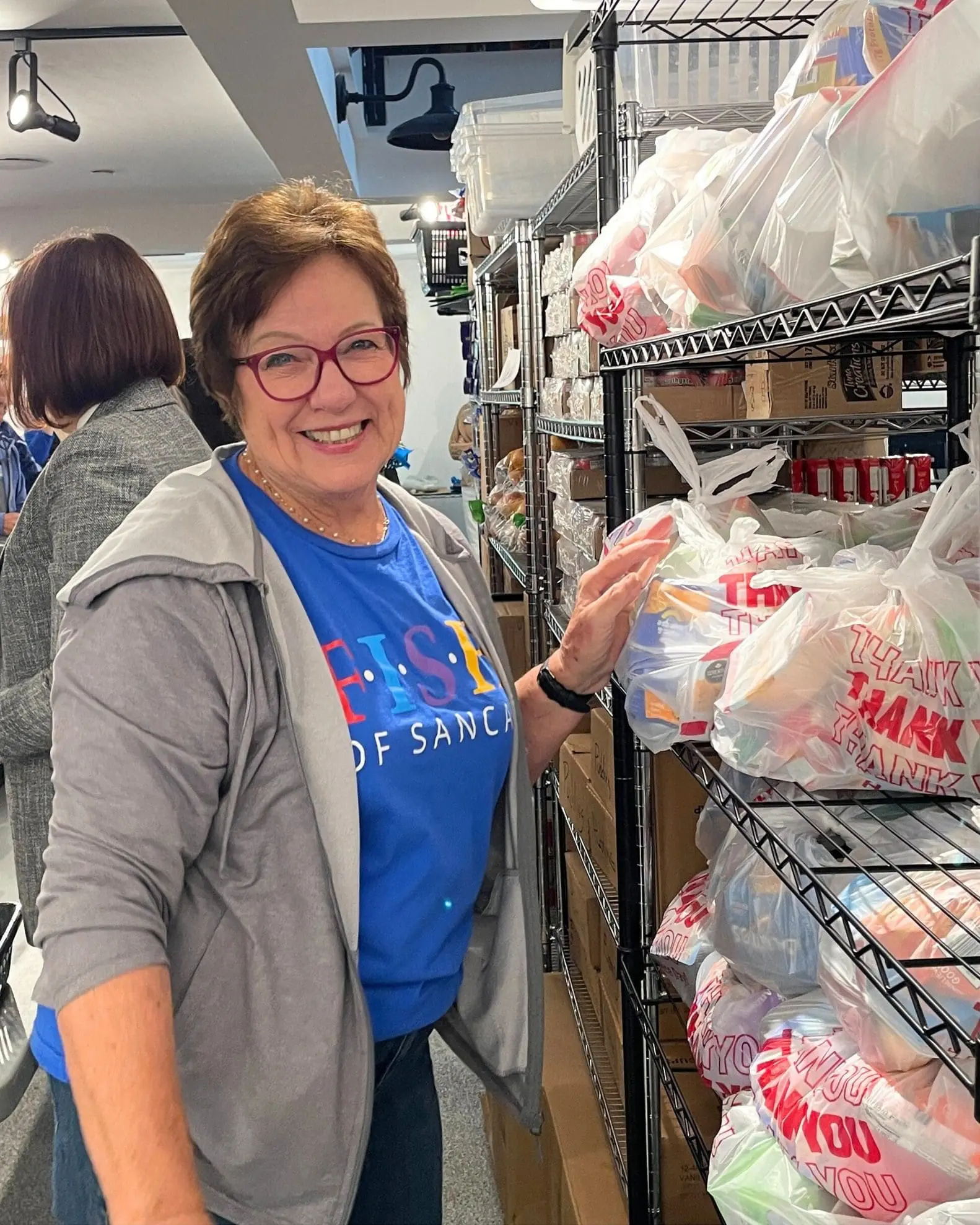 food pantry volunteer